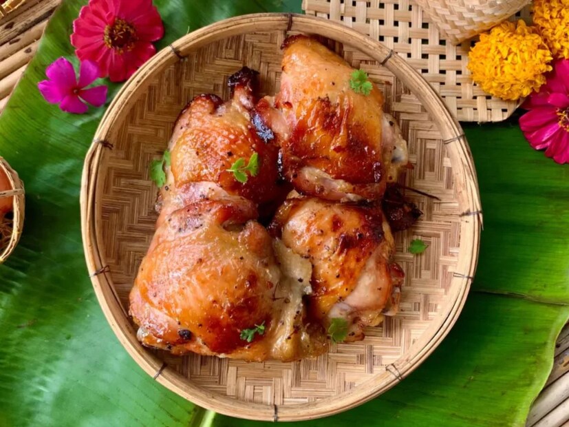 চিকেনের থাইতে আনুমানিক ১৩.৫ গ্রাম প্রোটিন থাকে। এটি প্রতি ১০০ গ্রাম প্রোটিনে ২৮.৩ গ্রাম সমান।