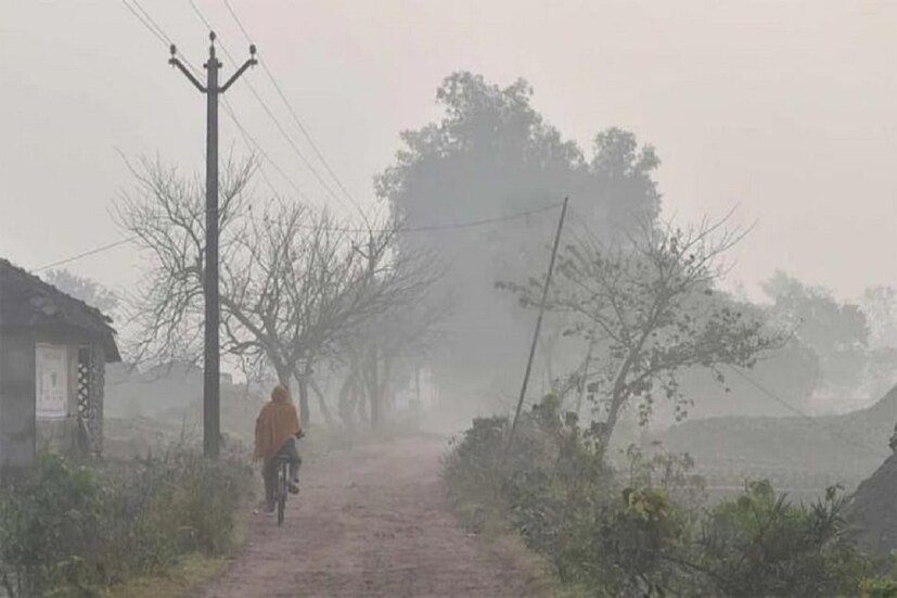 এদিকে পুরুলিয়াতেও তাপমাত্রা নামল ৬ ডিগ্রিতে। শৈত্য প্রবাহের সর্তকতা জেলায়। (তথ্য-ইন্দ্র, পুরুলিয়া) 