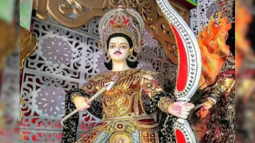 প্রচলিত বিশ্বাস নিষ্ঠা ভরে কার্তিক পুজো করলে সন্তানলাভ হয় এবং সন্তানের মঙ্গল হয়৷