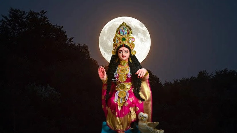 বছরের দশম শুক্ল পূর্ণিমা বাংলার আশ্বিন মাসে মঙ্গলবার ৭ অক্টোবর ২০২৫ সালে। প্রতীকী ছবি