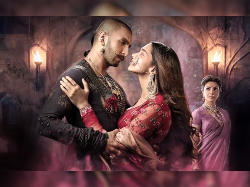 রেকর্ড আয়ের নিরিখেই ইতিমধ্যেই পিছনে ফেলে বেশ কিছু জনপ্রিয় সিনেমাকে৷ তালিকায় রয়েছে ‘গোলমাল এগেন’, ‘সূর্যবংশী’, ‘বাজিরাও মস্তানি’, ‘ইয়ে জওয়ানি হ্যায় দিওয়ানি’ র মতো সিনেমাও৷ 