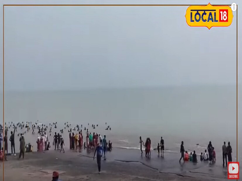 দিঘা, বাঙালি পর্যটকের কাছে এক বহমান নস্টালজিয়ার নাম! কাজের ফাঁকে সুযোগ পেলেই বাঙালি পর্যটক দিঘায় এসে সময় কাটাতে ভালবাসেন। বর্তমান সময়ে দিঘা সেজেগুজে আরও সুন্দরী হয়ে উঠেছে।