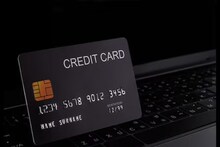 ICICI ব্যাঙ্কের ক্রেডিট কার্ড ব্যবহার করেন? ১৫ নভেম্বর থেকে বদলে যাচ্ছে এই নিয়ম