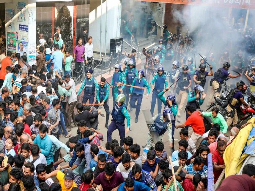 চট্টগ্রামের আইনজীবী সাইফুল ইসলাম আলিফ হত্যার ঘটনায় সরকারের পদক্ষেপ নিয়ে সন্তুষ্ট হাইকোর্ট। আদালত মন্তব্য করেছে, বাংলাদেশের সব ধর্মের মানুষের মধ্যে সৌহার্দ্যপূর্ণ সম্পর্ক আছে এবং তা ভাঙবে না।
