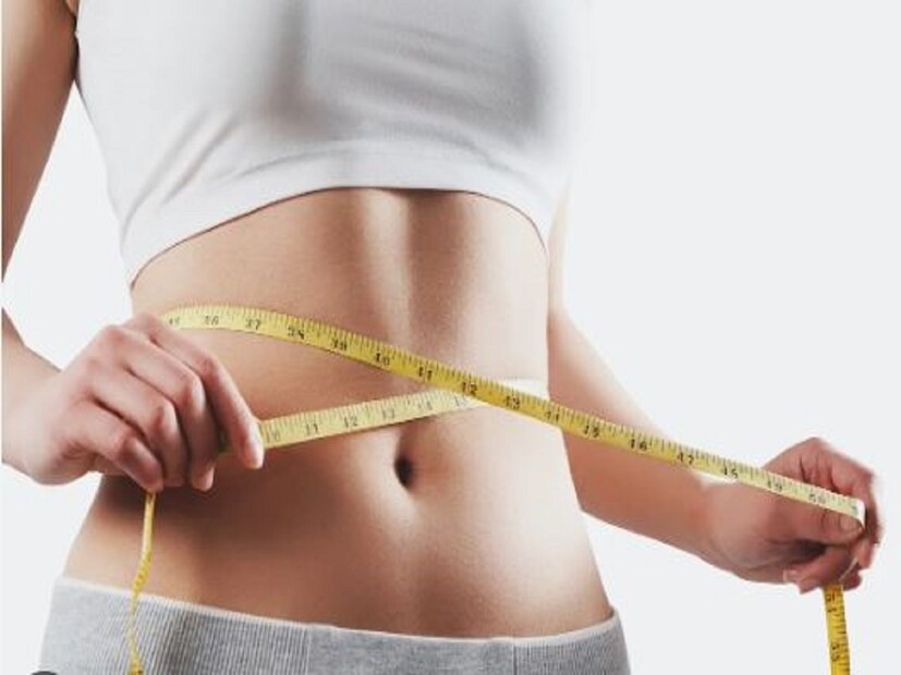 শীত মানেই পার্টি-বিয়ে বাড়ি-বড়দিন-নিউ ইয়ার...হই-হুল্লোড়ের শেষ নেই! সেই সঙ্গে সাজটাও হতে হবে পারফেক্ট! এদিকে ওজন চরচরিয়ে বেড়ে চলেছে! পছন্দের জ্যাকেটের আর বোতাম আটকায় না? টেনশন করবেন না! শীতের আগেই কী করে বাড়তি ওজন ঝরিয়ে ছিপছিপে হবেন? রইল সিক্রেট। শীত মানেই পার্টি-বিয়ে বাড়ি-বড়দিন-নিউ ইয়ার...হই-হুল্লোড়ের শেষ নেই! সেই সঙ্গে সাজটাও হতে হবে পারফেক্ট! এদিকে ওজন চরচরিয়ে বেড়ে চলেছে! পছন্দের জ্যাকেটের আর বোতাম আটকায় না? টেনশন করবেন না! শীতের আগেই কী করে বাড়তি ওজন ঝরিয়ে ছিপছিপে হবেন? রইল সিক্রেট।