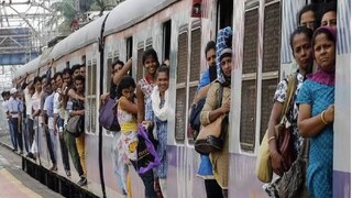 ৩. ট্রেন চলাচলের নিরাপত্তা: অপ্রয়োজনীয়ভাবে চেন টানা ট্রেন চলাচলের নির্গম গতিকে ক্ষতিগ্রস্ত করতে পারে। ৪. আইনানুগ শাস্তি: রেল সুরক্ষা আইন, ১৯৮৯, ধারা ১৪১ অনুযায়ী, বিনা প্রয়োজনে অযথা চেন টানা একটি শাস্তিযোগ্য অপরাধ। এজন্য অপরাধীর জরিমানা অথবা কারাদণ্ডের মতো শাস্তি ও হতে পারে। ৩. ট্রেন চলাচলের নিরাপত্তা: অপ্রয়োজনীয়ভাবে চেন টানা ট্রেন চলাচলের নির্গম গতিকে ক্ষতিগ্রস্ত করতে পারে। ৪. আইনানুগ শাস্তি: রেল সুরক্ষা আইন, ১৯৮৯, ধারা ১৪১ অনুযায়ী, বিনা প্রয়োজনে অযথা চেন টানা একটি শাস্তিযোগ্য অপরাধ। এজন্য অপরাধীর জরিমানা অথবা কারাদণ্ডের মতো শাস্তি ও হতে পারে।