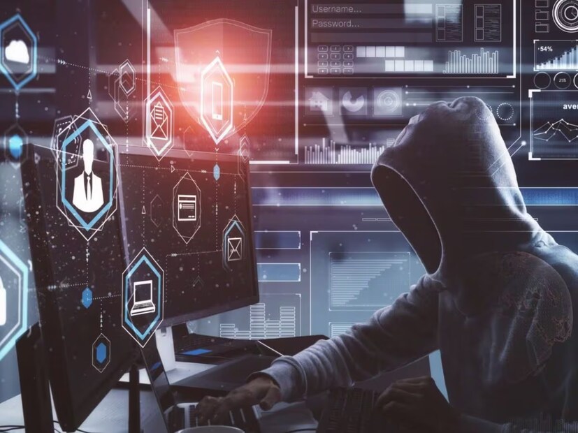 Bleeping Computer-এর একটি সাম্প্রতিক রিপোর্ট থেকে জানা যাচ্ছে যে, থ্রেট অ্যাক্টরগুলি ম্যালওয়্যার ছড়িয়ে দিচ্ছে কিছু ভুয়ো ওয়েবসাইটের মাধ্যমে। আর এই ভুয়ো ওয়েবসাইটগুলি এআই ভিডিও এবং EditPro নামে ইমেজ জেনারেটরের ছদ্মবেশ ধারণ করে। নতুন এআই ভিডিও টুলটি এক্সের পোস্টের মাধ্যমে ছড়িয়ে দেওয়া হয়েছে। যেখানে দাবি করা হয়েছে যে, ব্যবহারকারীদের কোনও স্পেশাল স্কিলস-এর প্রয়োজন হবে না।  