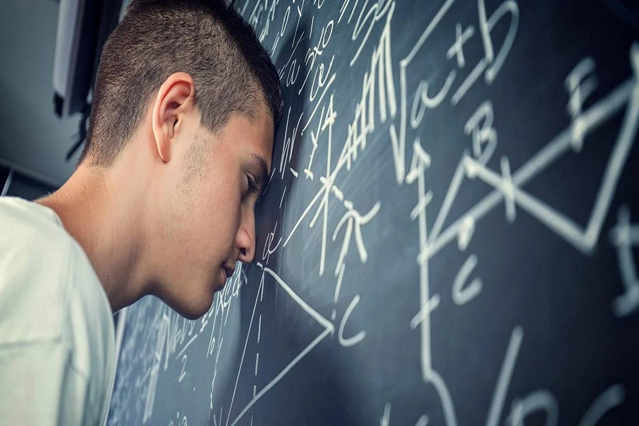 অঙ্কে ভয় পায় কেন বহু মানুষ? কারণ শুনলে চমকে যাবেন কিন্তু! কী করলে এই ভয় কেটে যায়