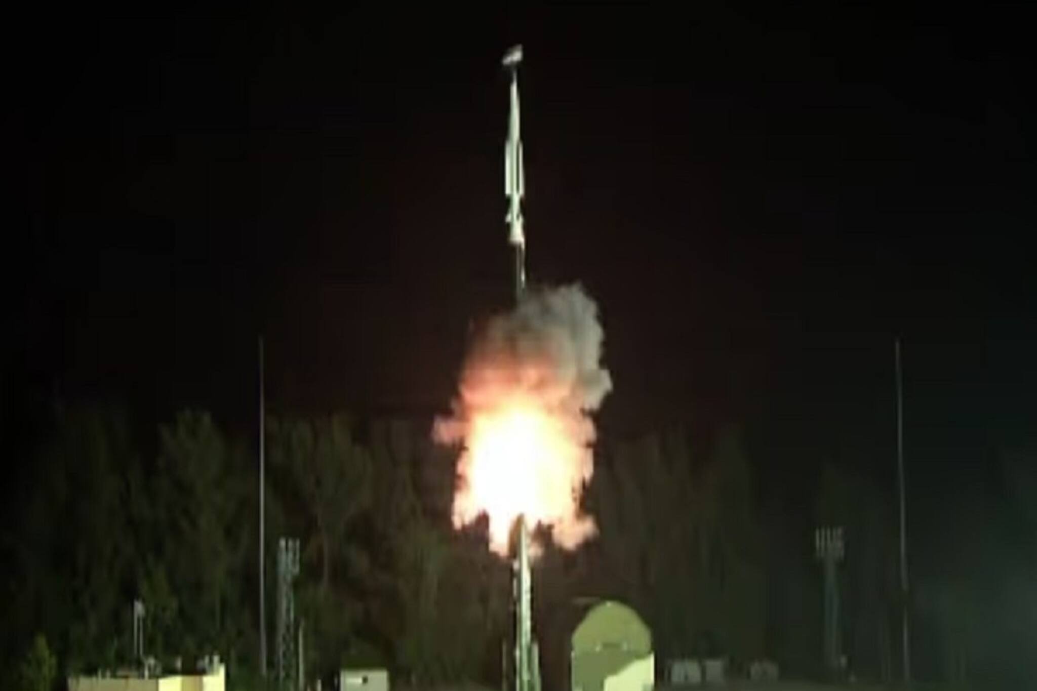 শব্দের চেয়েও দ্রুতগামী ক্ষেপণাস্ত্রের মালিক এবার ভারত! হল সফল পরীক্ষাও