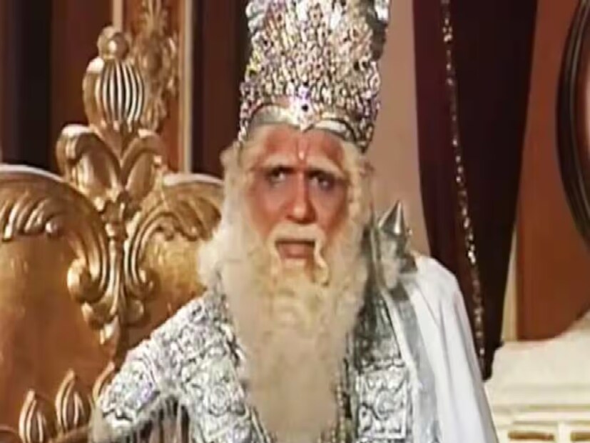 বিয়ের সংস্কৃতি নিয়ে কথা বলতে গিয়ে মুকেশ খান্না আরও লিখেছেন, “অনেকে তো বিশ্বাস করে যে আপনার যত বেশি গার্লফ্রেন্ড আছে, আপনার তত পৌরুষ! আমি তা বিশ্বাস করি না। আবার অনেকে বলে, স্ত্রীর স্বামীর প্রতি বিশ্বস্ত হওয়া উচিত। আমি বিশ্বাস করি যে স্বামীরও তার স্ত্রীর প্রতি বিশ্বস্ত হওয়া উচিত। তবে একটা কথা নিশ্চিত যে ভীষ্ম প্রতিজ্ঞায় আমার বিয়ে বন্ধ করেনি।” 