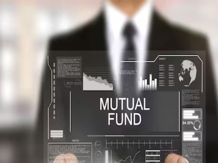 HDFC Defence Fund -HDFC Defence ফান্ডের ডায়রেক্ট প্ল্যান বিগত এক বছরে বিনিয়োগকারীদের ৭৯.৭৩ শতাংশের বিশাল রিটার্ন দিয়েছে। এইভাবে, এই স্কিমে এক বছর আগে করা ১০ লাখ টাকার একক বিনিয়োগ আজ ১৭.৯৭ লাখ টাকা হয়ে গিয়েছে। HDFC Defence ফান্ডের বর্তমান NAV হল ২১.৩৩ টাকা এবং এর বর্তমান তহবিলের আকার হল ৩৯৯৬.৮২ কোটি টাকা। এই বিষয়ে জেনে রাখা প্রয়োজন যে, এই তহবিল প্রতিরক্ষা খাতের বিভিন্ন কোম্পানিতে বিনিয়োগ করে।