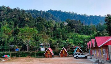 মাত্র ১৫০০টাকায় হিল ট্যুর!কালিম্পঙে এই অপূর্ব গ্রাম হতে পারে হানিমুন ডেস্টিনেশন