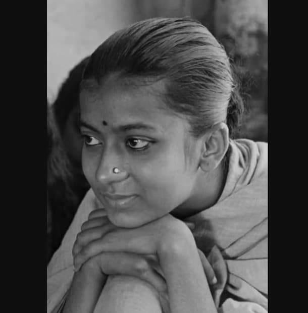 চলতি বছরের মার্চ মাসে উমা দাশগুপ্তের মৃত্যুর ভুয়ো খবর রটে যায়। এই খবর রটে যেতেই শোরগোল পড়ে যায়। পরে জানা যায়, তিনি সুস্থ আছেন। উমা দাশগুপ্ত যে আবাসনে থাকতেন সেই একই আবাসনে থাকেন অভিনেতা-বিধায়ক চিরঞ্জিৎ। অভিনেত্রীর প্রয়াণের খবর নিশ্চিত করে শোকপ্রকাশ করেছেন তিনি।