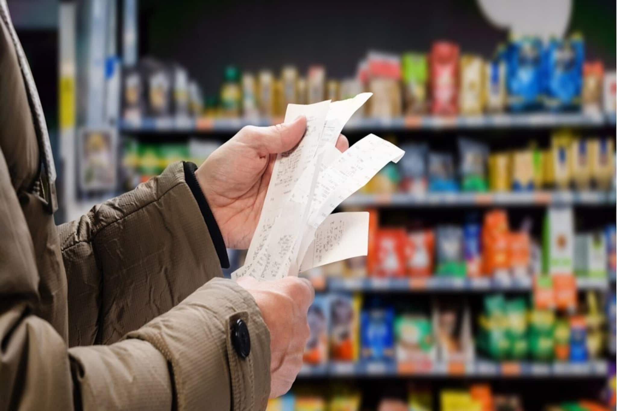 চা থেকে নুন, নিত্য প্রয়োজনীয় জিনিসের দাম ফের বাড়ছে ? মাথায় হাত মধ্যবিত্তের !