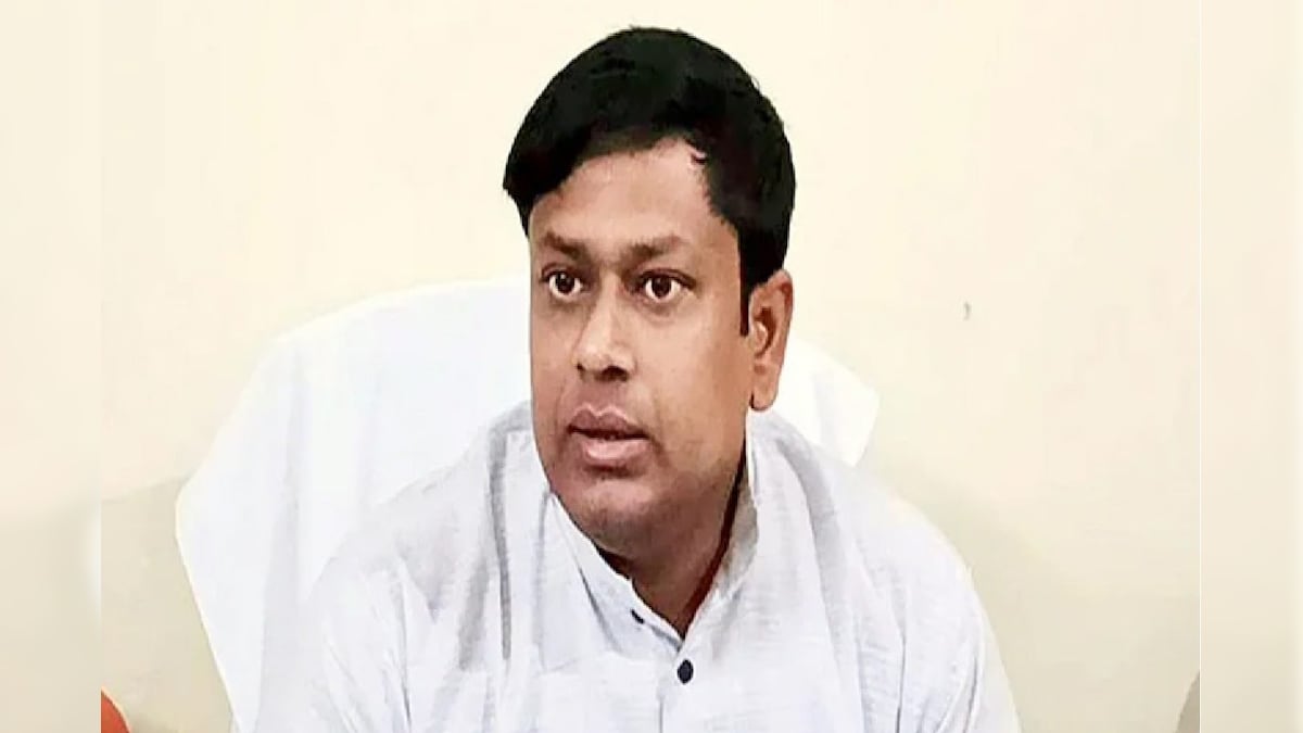 বাইক-গাড়ির মুখোমুখি সংঘর্ষে শেষ ২ তাজা প্রাণ! পরিবারের পাশে দাঁড়ালেন সুকান্ত মজুমদার