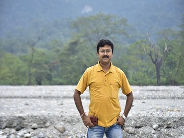 ভুটানের দূষিত নদীর জল নিয়ে এবার মুখ খুললেন আলিপুরদুয়ারের বিধায়ক সুমন কাঞ্জিলাল। ছবি- ফেসবুক