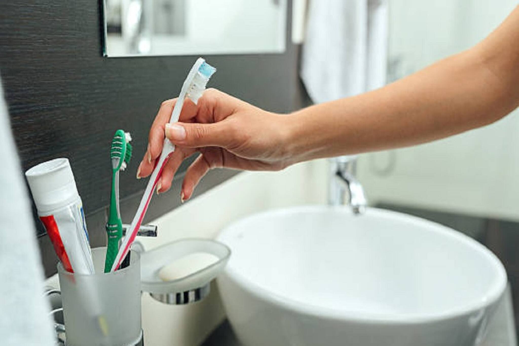 এই ৫টি জিনিস কখনও রাখবেন না বাথরুমে! বাস্তু দোষে ঘরে আসবে দুর্ভাগ্য...