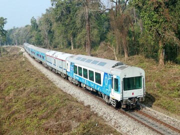 উৎসবের উপহার একগুচ্ছ স্পেশ্যাল ট্রেন