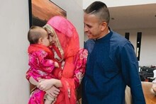 স্বামী খেলছেন ভারতের বিরুদ্ধে, স্ত্রী গাভাসকরের সঙ্গে কমেন্ট্রি বক্সে! কে তিনি!