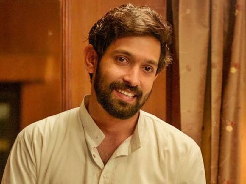 তিনি আরও বলেন যে কোনও ডান বা বাম মতোবাদ নেই৷ যা রয়েছে তা হল ডান এবং ডান বিরোধ এভাবে ভাগ করে যেতে পারে৷ বাম বলে তিনি কিছু দেখেন না বলে মন্তব্য করেন বিক্রান্ত৷ 