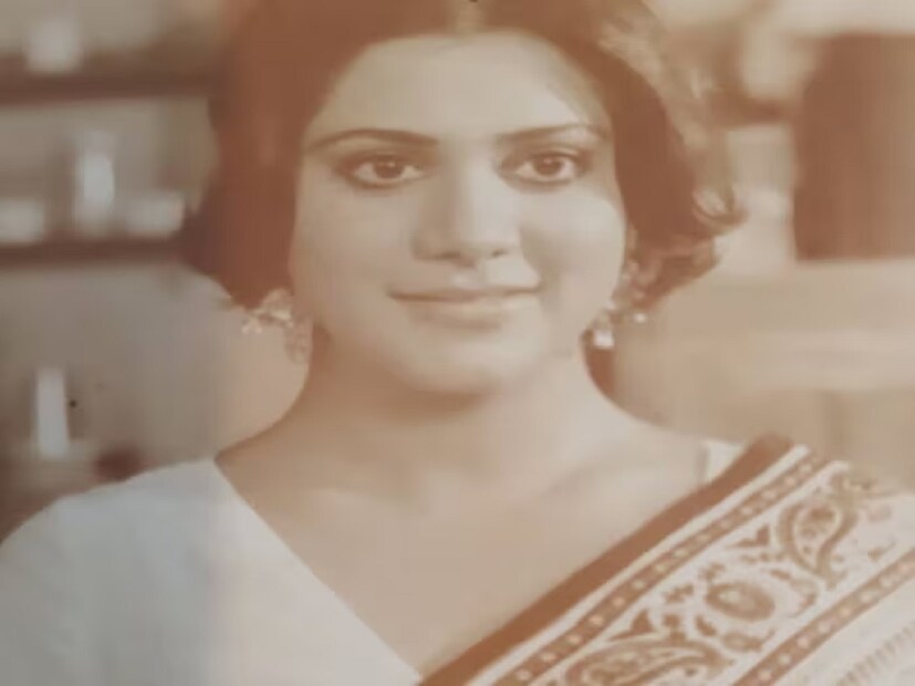 তিনি ‘মেহেবুবা’, ‘এক হি রাস্তা’-র মতো ছবিতে শক্তিশালী ভূমিকায় অভিনয় করেছেন৷ ‘প্রিয়তমা’-র জন্য তিনি ১৯৭৮ সালে ফিল্মফেয়ারে তিনি সেরা পার্শ্ব অভিনেত্রীর পুরষ্কার পেয়েছিলেন৷ ১৯৮০ সালে জিতেন্দ্র ধর্মেন্দ্র এবম বিনোদ খান্নার ছবি ‘দ্য বার্নিং ট্রেন’ এর একটি গানেও তাঁকে দেখা গিয়েছে৷