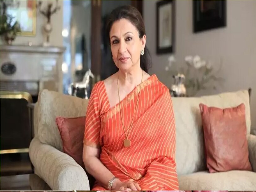 জীবনের কঠিন অধ্যায় নিয়ে যদিও আর খুব বেশি খোলসা করেননি বর্ষীয়ান অভিনেত্রী। থেমে গিয়েছিলেন এটুকু জানিয়েই। ক্যানসারকে হারিয়ে ফের মূল স্রোতে ফিরে আসেন শর্মিলা। আপাতত চুটিয়ে কাজও করছেন তিনি।