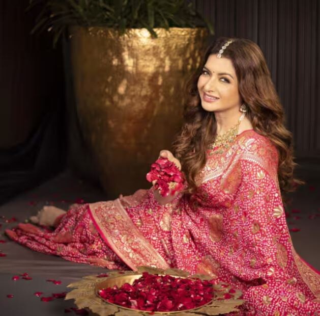 ম্যানে পেয়ার কিয়ার সময় লুকিয়ে, পালিয়ে বিয়ে করেন ভাগ্যশ্রী৷ স্বামীর নাম হিমালয়া দাসানি৷ পেশায় ব্যবসায়ী৷ তবে সেই বিয়ে করে পরে কেঁদে ভাসান ভাগ্যশ্রী৷ 
