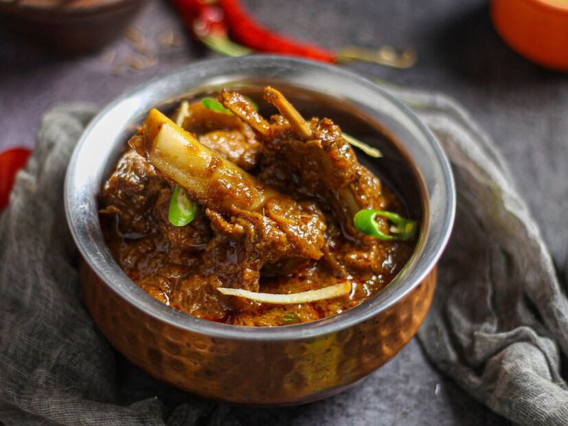 মাটনের কোন অংশ সবচেয়ে ভাল? : quora.com-এ ড. D.Y. পুনের পাতিল মেডিকেল কলেজের ডা. অনুপ গায়কওয়াড় বলেন, আপনি যদি মাটন পছন্দ করেন, তাহলে পাঁঠার মাংস কেনার সময় প্রথমেই এই বিষয়গুলি মাথায় রাখবেন।