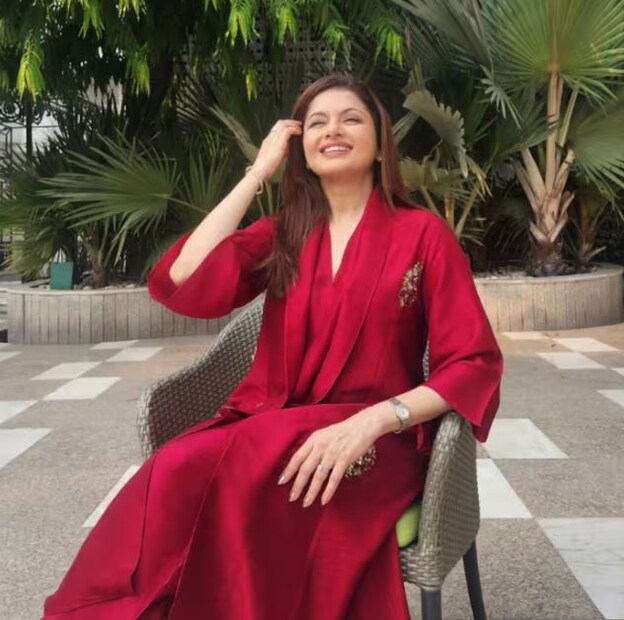 তিনি বলেন যে সেই সময় তিনি বাবা-মায়ের বিরুদ্ধে গিয়ে বিয়ে করেন বটে কারণ তিনি মনে করেছিলেন একমাত্র হিমালয়ে তাঁকে বেশি ভালবাসে৷ 