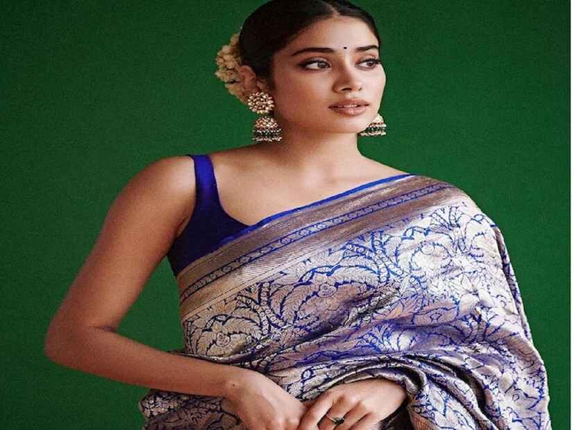 কাঞ্জিভরম তামিলনাড়ুর এই শাড়ি বিয়ে বা অনুষ্ঠানে পড়ার জন্য মহিলাদের বড় প্রিয়৷ চওড়া কনট্রাস্ট পাড়, ফুল বা মন্দিরের নকশায় এই শাড়ি অনন্য৷ 