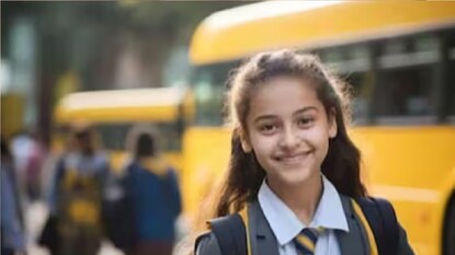 বাড়ছে বাংলা মাধ্যমের কদর? CBSE, ICSE বোর্ডের পড়ুয়াদের এই নতুন প্রবণতা চমকে দিচ্ছে! বাড়ছে বাংলা মাধ্যমের কদর? CBSE, ICSE বোর্ডের পড়ুয়াদের এই নতুন প্রবণতা চমকে দিচ্ছে!