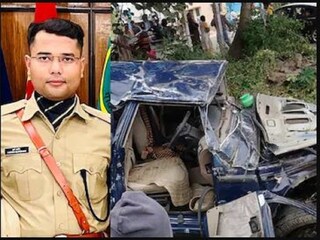 নিহত আইপিএস অফিসার হর্ষ বর্ধন (বাঁদিকে)৷ এই গাড়িতেই যাচ্ছিলেন তিনি৷ 