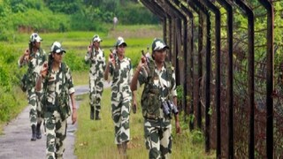 পাকসেনা গুলি চালালেও তার প্রেক্ষিতে যোগ্য জবাবে দেয় ভারতীয় সেনা। পাকসেনা গুলি চালালেও তার প্রেক্ষিতে যোগ্য জবাবে দেয় ভারতীয় সেনা।