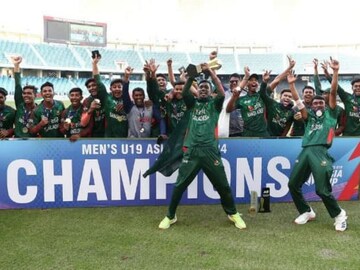 কলকাতার প্রাক্তন তারকাই 'কচুকাটা' করল বাংলাদেশকে!দেশের হয়ে জিতলেন প্রেস্টিজ ফাইট