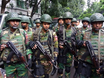 ৭১-এ তাড়ানো হয়েছিল, ৫৩ বছর পর সেই পাকিস্তান থেকেই মাস্টার আসছে বাংলাদেশ আর্মির ক্লাস নিতে! 