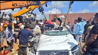 বেঙ্গালুরুর দুর্ঘটনাগ্রস্ত গাড়ি৷ ছবি- এক্স, ড্রাইভ স্মার্ট