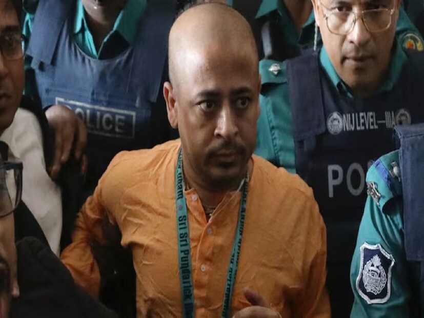 বাংলাদেশের বিমানবন্দর থেকে গ্রেফতার করা হয়েছিল চিন্ময় কৃষ্ণ দাসকে। ইসকনের সাধু তথা বাংলাদেশ সম্মিলিত সনাতন জাগরণ জোটের মুখপাত্র চিন্ময় কৃষ্ণ দাস। কিন্তু কে এই চিন্ময় কৃষ্ণ দাস, জানেন কি?