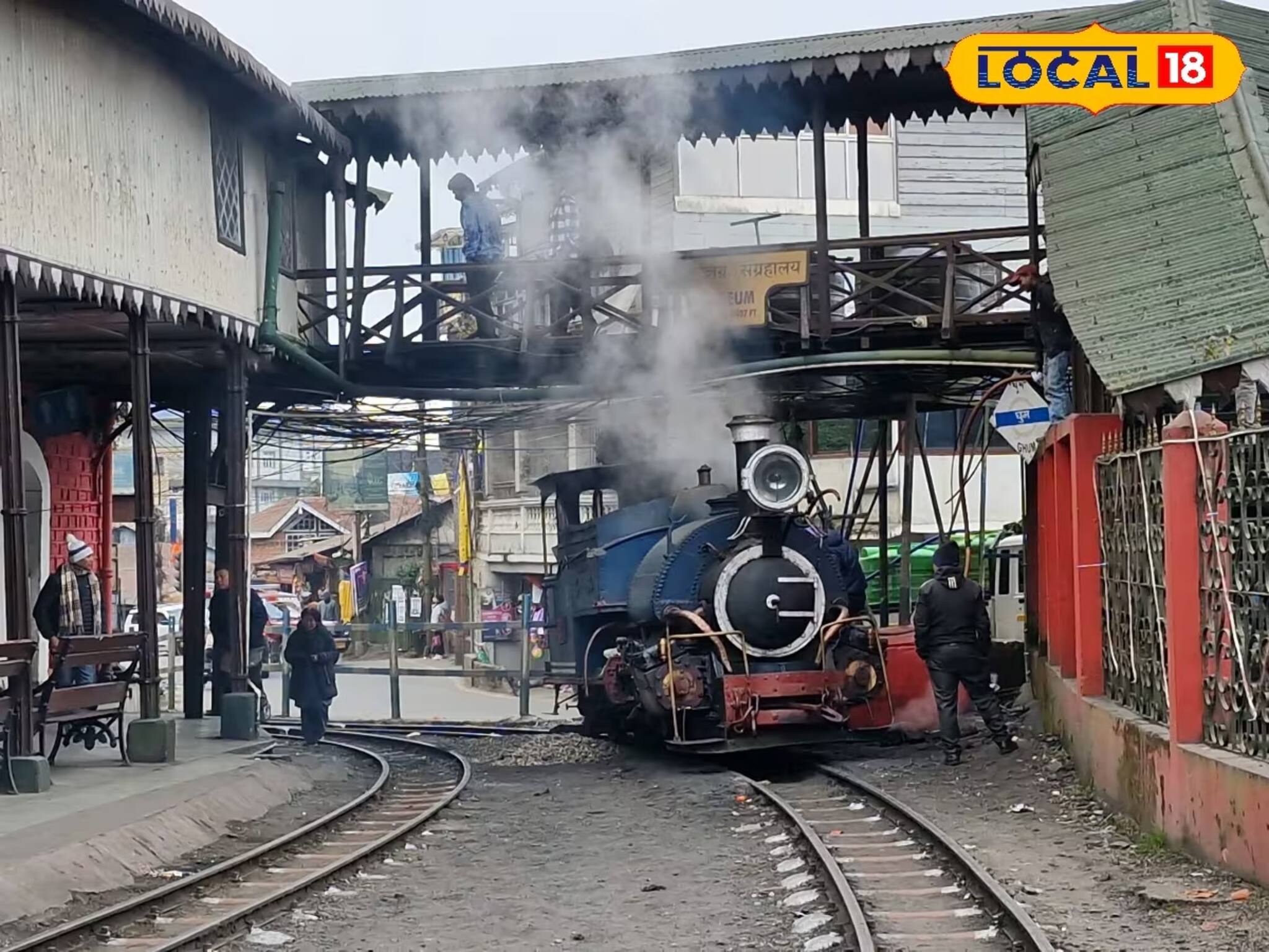 সবই কী বিদেশে নাকি! পৃথিবীর সর্বোচ্চ রেলওয়ে স্টেশন কোথায় জানেন, শীতে জমে আড্ডা