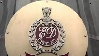 কলকাতার একাধিক জায়গায় ইডি-র হানা কলকাতার একাধিক জায়গায় ইডি-র হানা