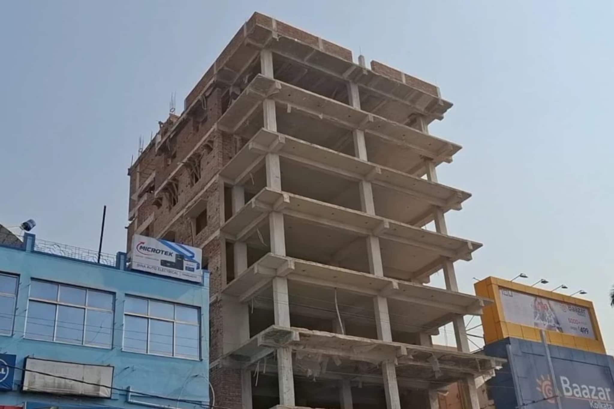 রমরমিয়ে বেআইনিভাবে চলছিল..! পৌরসভা অভিযানে নামতেই যা বেরিয়ে এল, শুনলে গা কাঁপবে