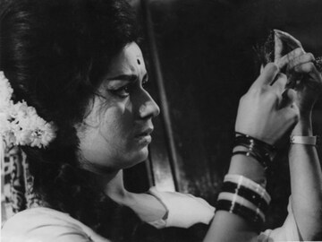 অভাগা অভিনেত্রী...! বিয়ে না করেই আজীবন 'বিধবা' থেকে গেলেন এই নায়িকা, বলুন তো কে