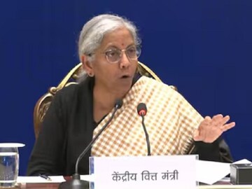 জিএসটি কাউন্সিলের বৈঠকে বড় সিদ্ধান্ত, কী কী পণ্য সস্তা হচ্ছে? দাম বাড়ছে কীসের?