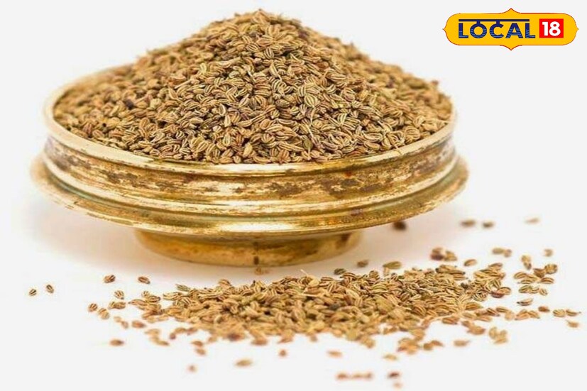 ক্রমাগত হেঁচকি উঠলে একটু জোয়ানের জল বা জোয়ান বাটা খেলে মুহূর্তেই স্বস্তি মেলে। তবে বিশেষজ্ঞদের মতে, কোনো কিছুই অতিরিক্ত ভালো নয়। পরিমাণ মতো জোয়ান খেতে হবে। বেশি জোয়ান খেলে পেট গরম হতে পারে।