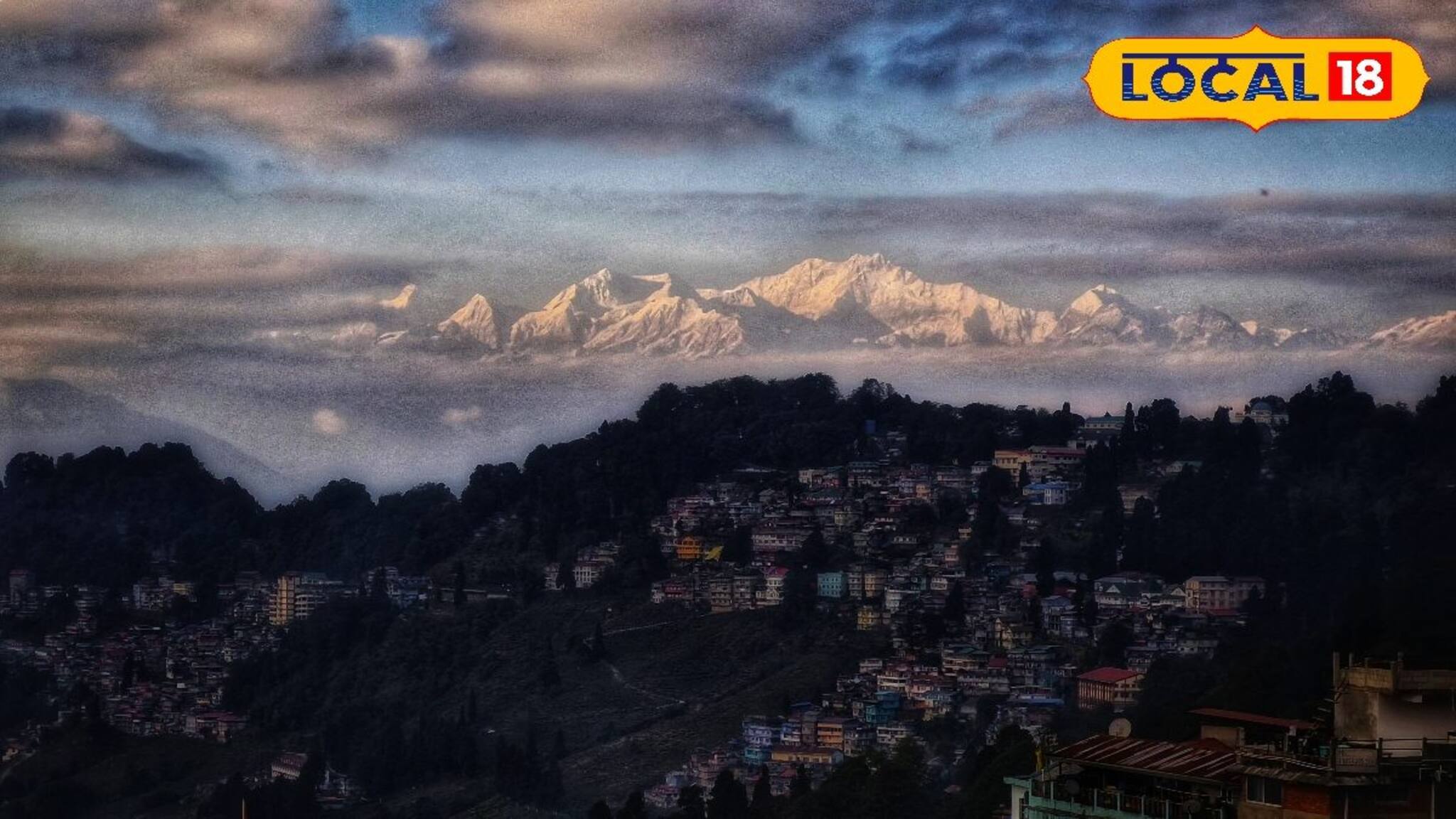 ডিসেম্বরের শুরুতে শৈলশহরে মেঘেদের ফাঁকে তার দেখা! চলল দেদার ফটোশ্যুট