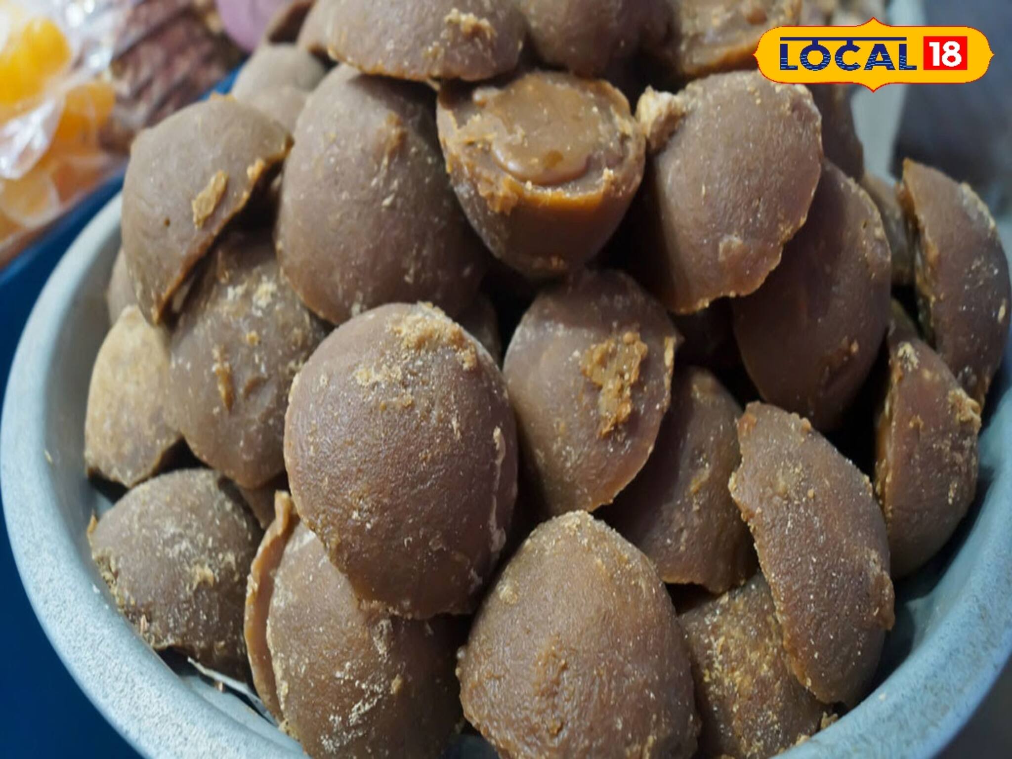 শীতের ‘বেস্ট ফ্রেন্ড’! খেজুরের গুড়ের গুণের তালিকা শেষ হবে না! রোজ এইভাবে খান!