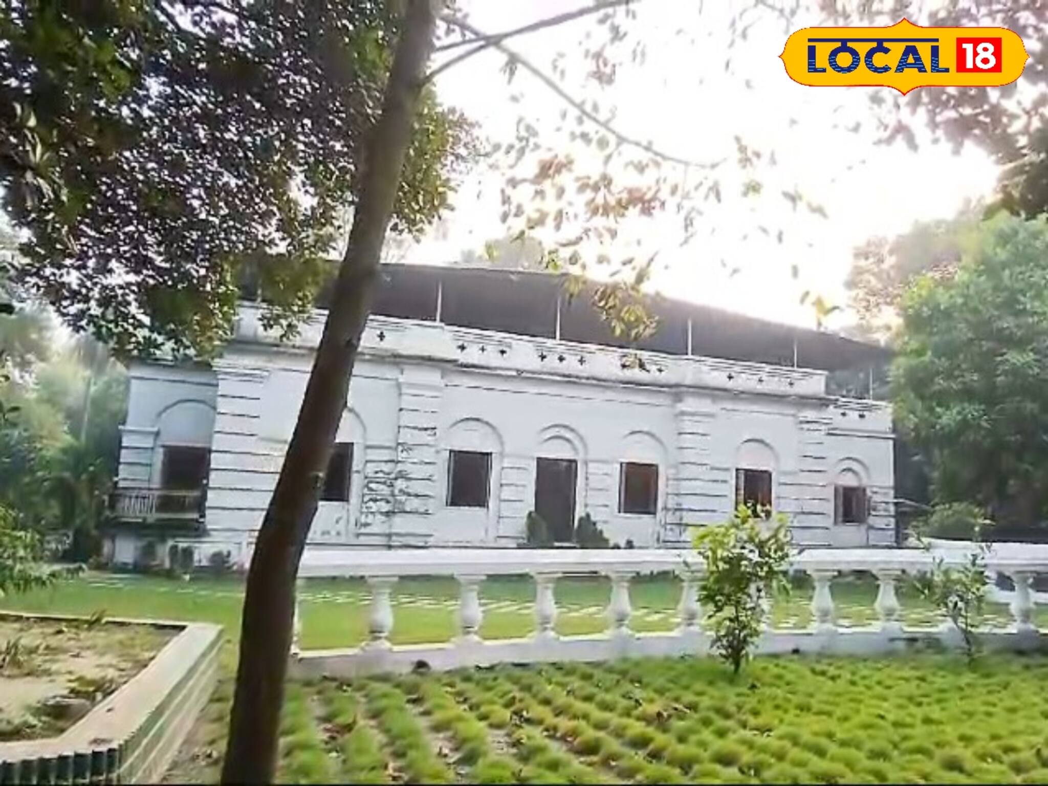 কোন্নগরের  এই বাগানবাড়ি ঠিক যেন এক টুকরো শান্তিনিকেতন