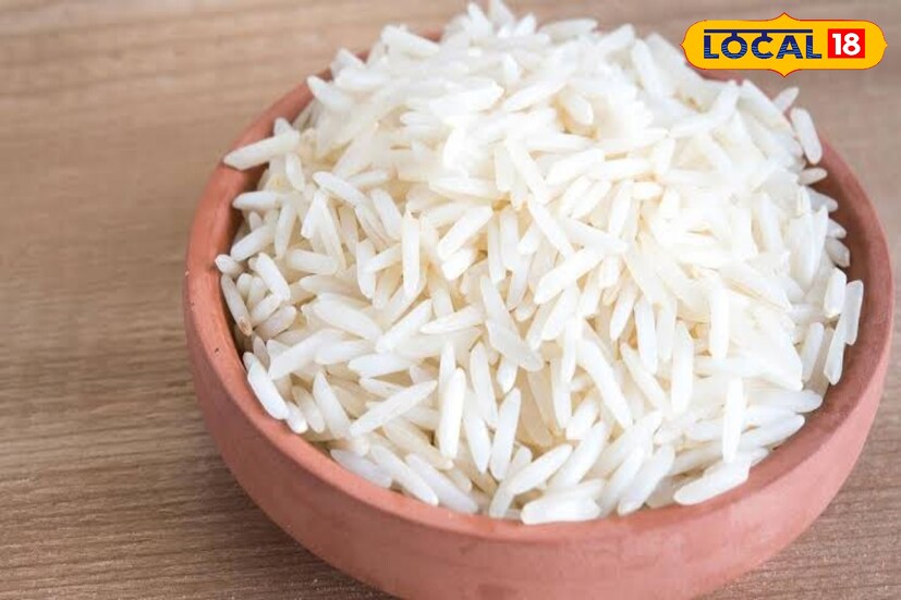 আলু,ময়দা কিংবা ভাত সকালের জলখাবারে রাখতে নেই। এটি রক্তে শর্করার মাত্রা বাড়িয়ে দেয়। তাই কার্বোহাইড্রেট জাতীয় খাবার যত কম খাওয়া যায় ততই ভাল। 