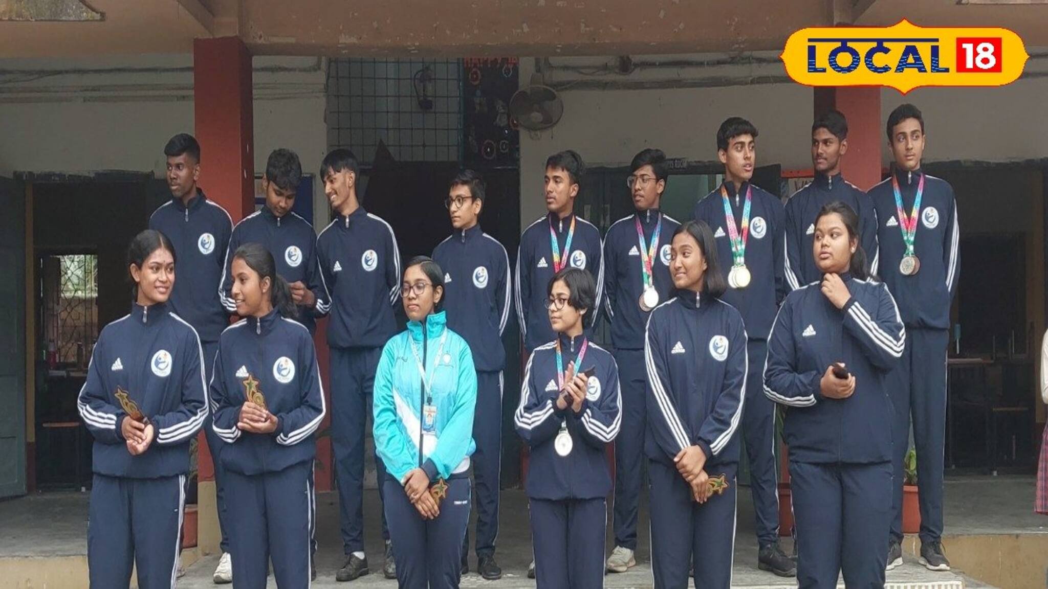 পড়াশুনার পাশাপাশি জাতীয় স্তরে ১১ টি পদক বালুরঘাটের এই স্কুলের