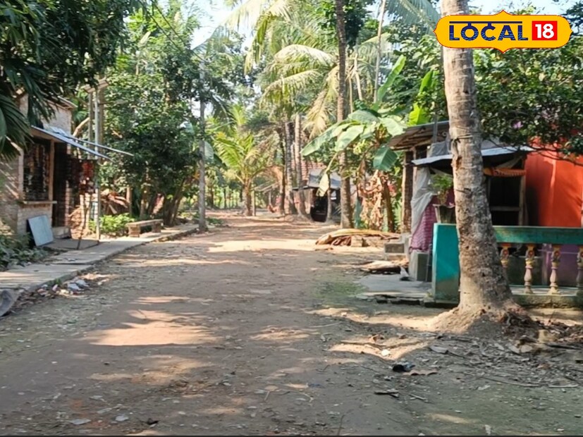 এছাড়াও বাড়িতে শৌচালয়ের জন্য একটি কক্ষ এবং স্নানের জন্য আলাদা একটি জায়গা রয়েছে। তাঁদের ব্যবহৃত টয়লেটগুলোকে বলা হয় বায়ো-টয়লেট। ছাই ছিটিয়ে বর্জ্য পচিয়ে দেন বাসিন্দারা। পরে সেগুলিই হয় সার! 