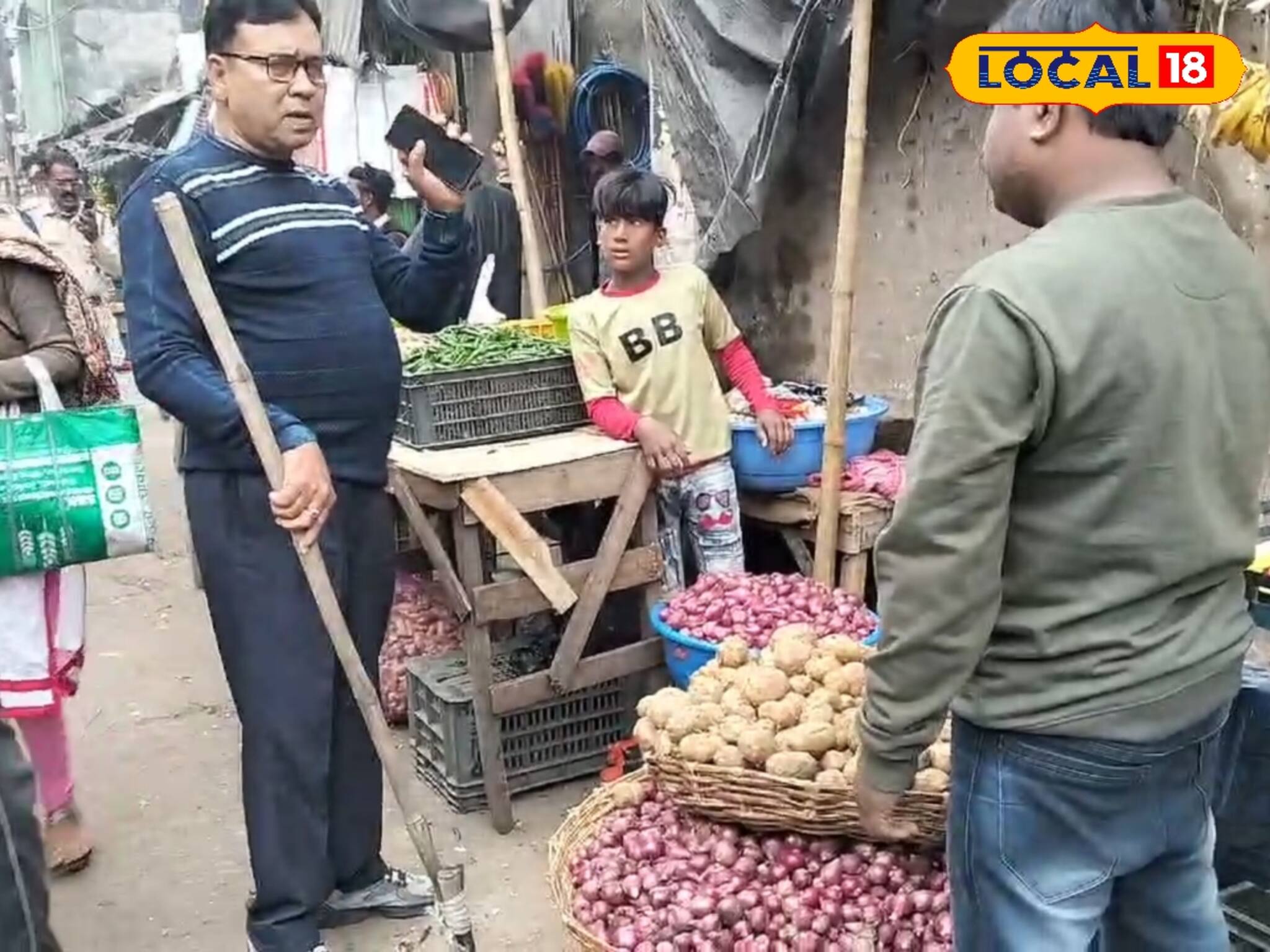 ভয়ঙ্কর কাণ্ড রানীগঞ্জের এই রাস্তায়, কাঁতারে কাঁতারে মানুষের ঢল, হলটা কী?